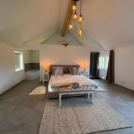 Horse Lodge De Belian Hannut Ngoại thất bức ảnh